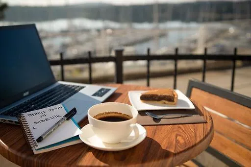 公寓 Luxury Vista Del Mare 希贝尼克